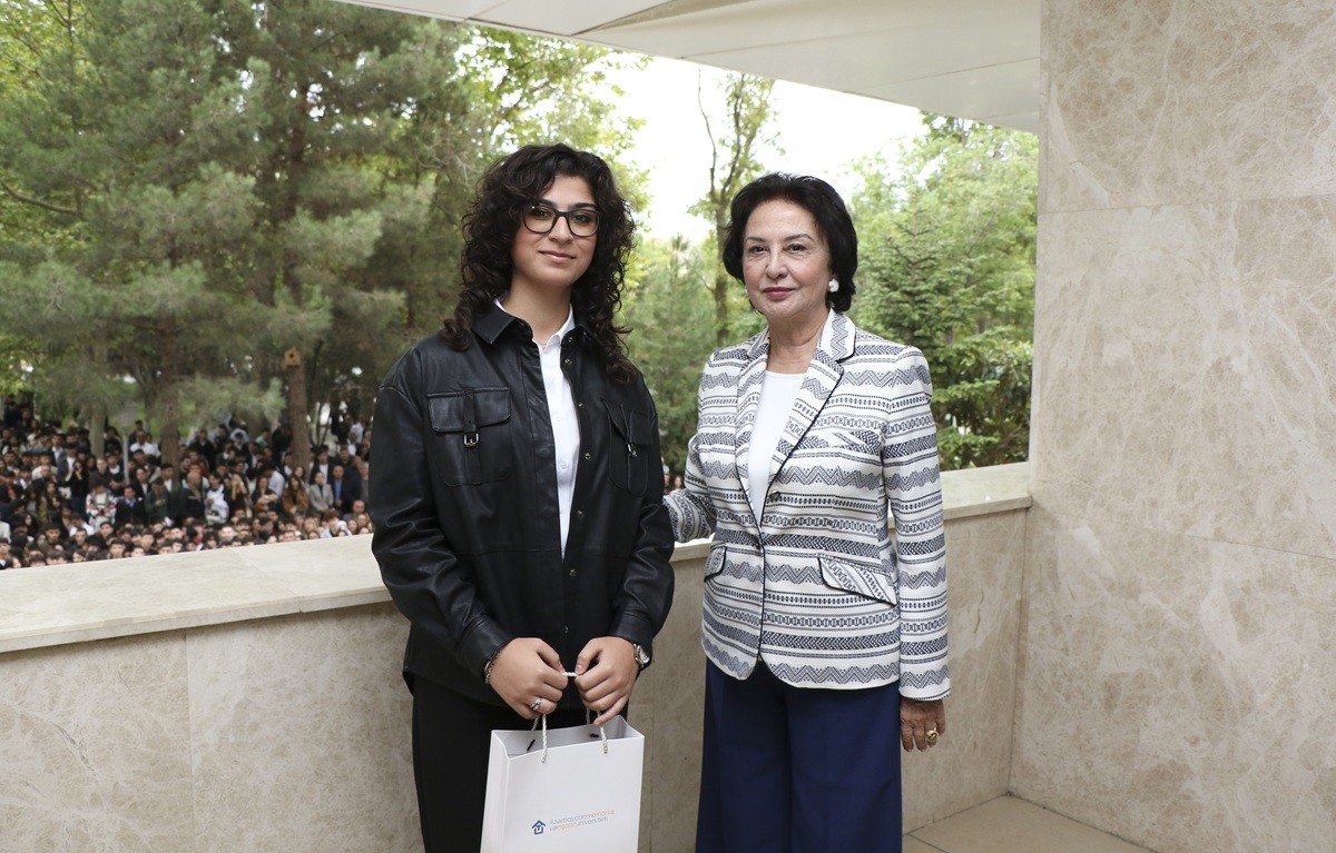 AzMİU-da yeni tədris ilinə start verildi - FOTOLAR